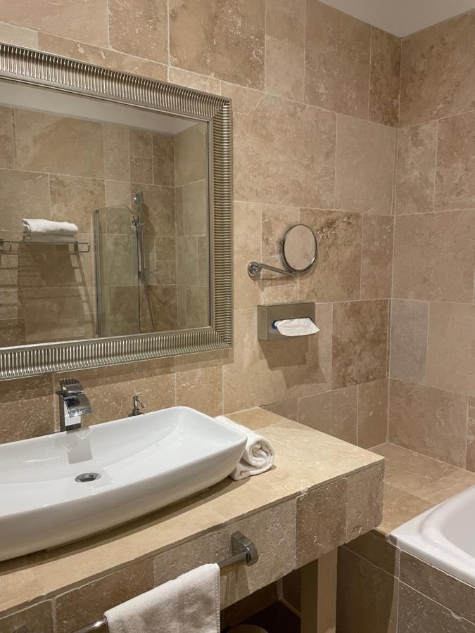Angelussi - Le Clos Du Soleil Hotel Salon-de-Provence