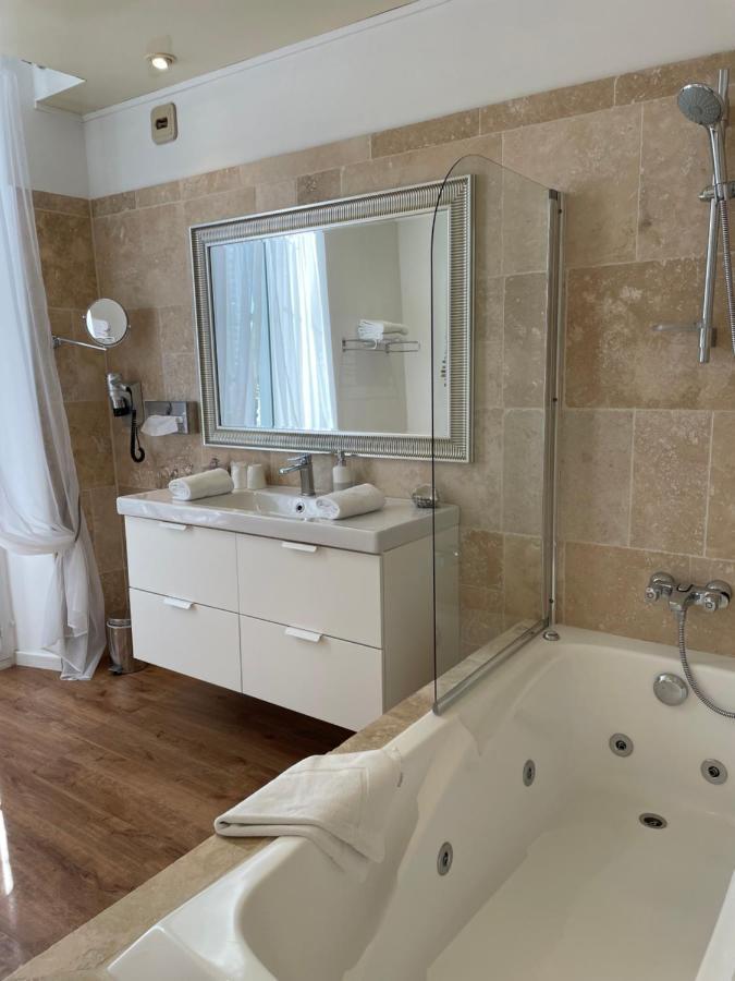 Hotel Angelussi - Le Clos Du Soleil