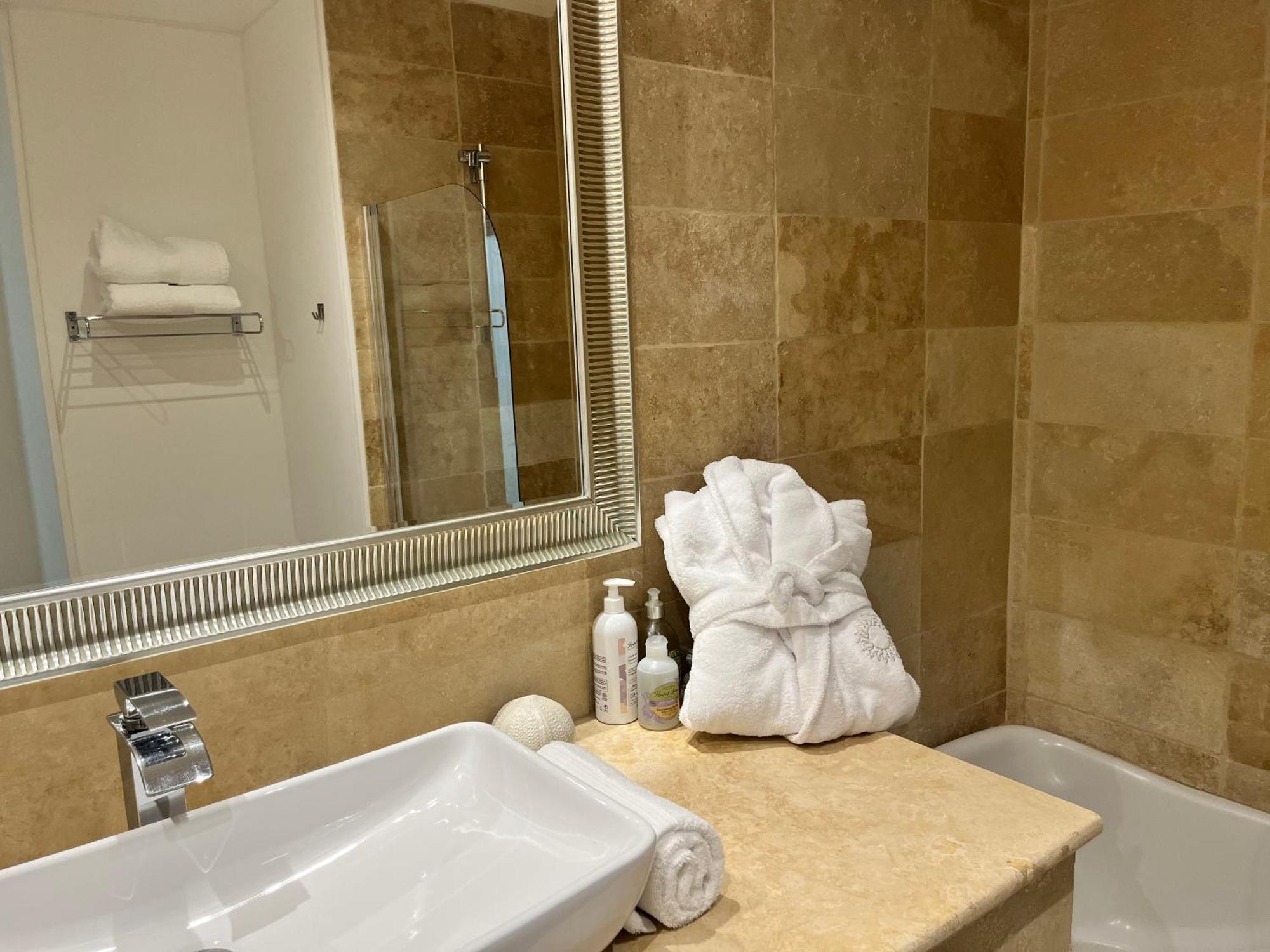 Hotel Angelussi - Le Clos Du Soleil Salon-de-Provence