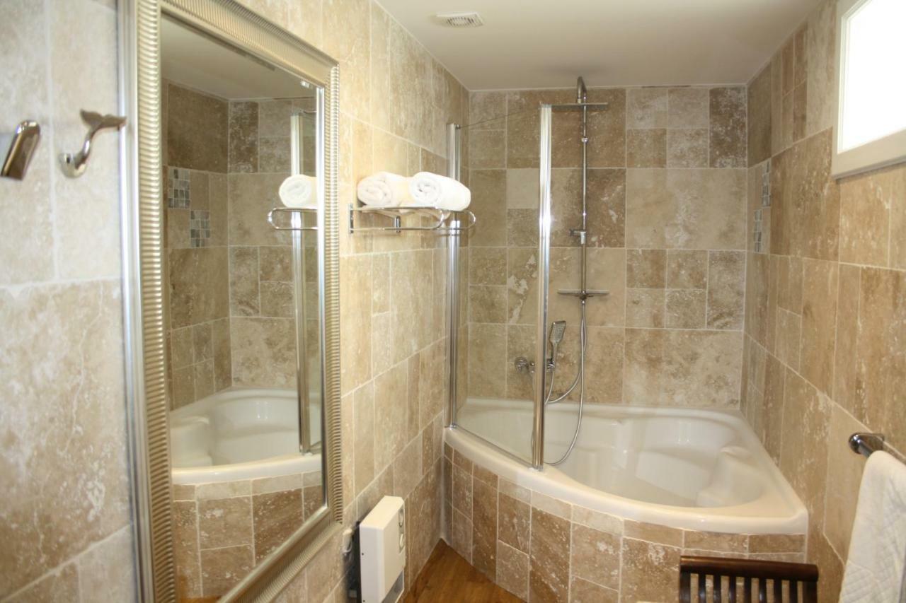 Angelussi 4* Salon-de-Provence